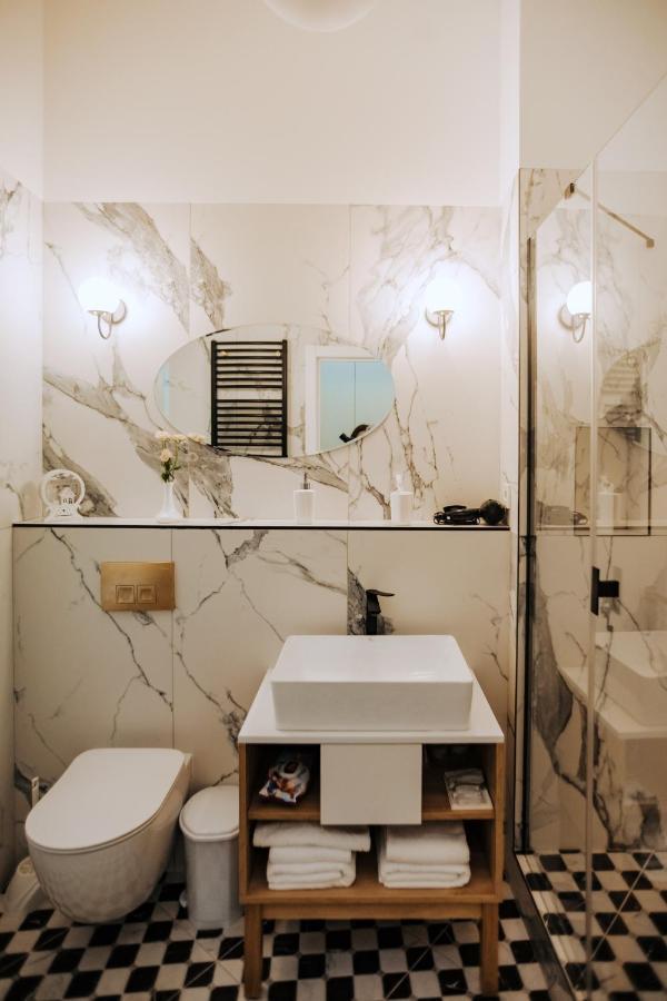 V.I.P Apartments Dominikanos Lwów Zewnętrze zdjęcie